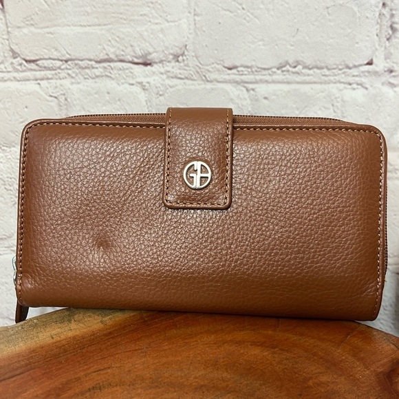 Giani Bernini Softy Leather All in One Wallet - Picture 1 of 13
